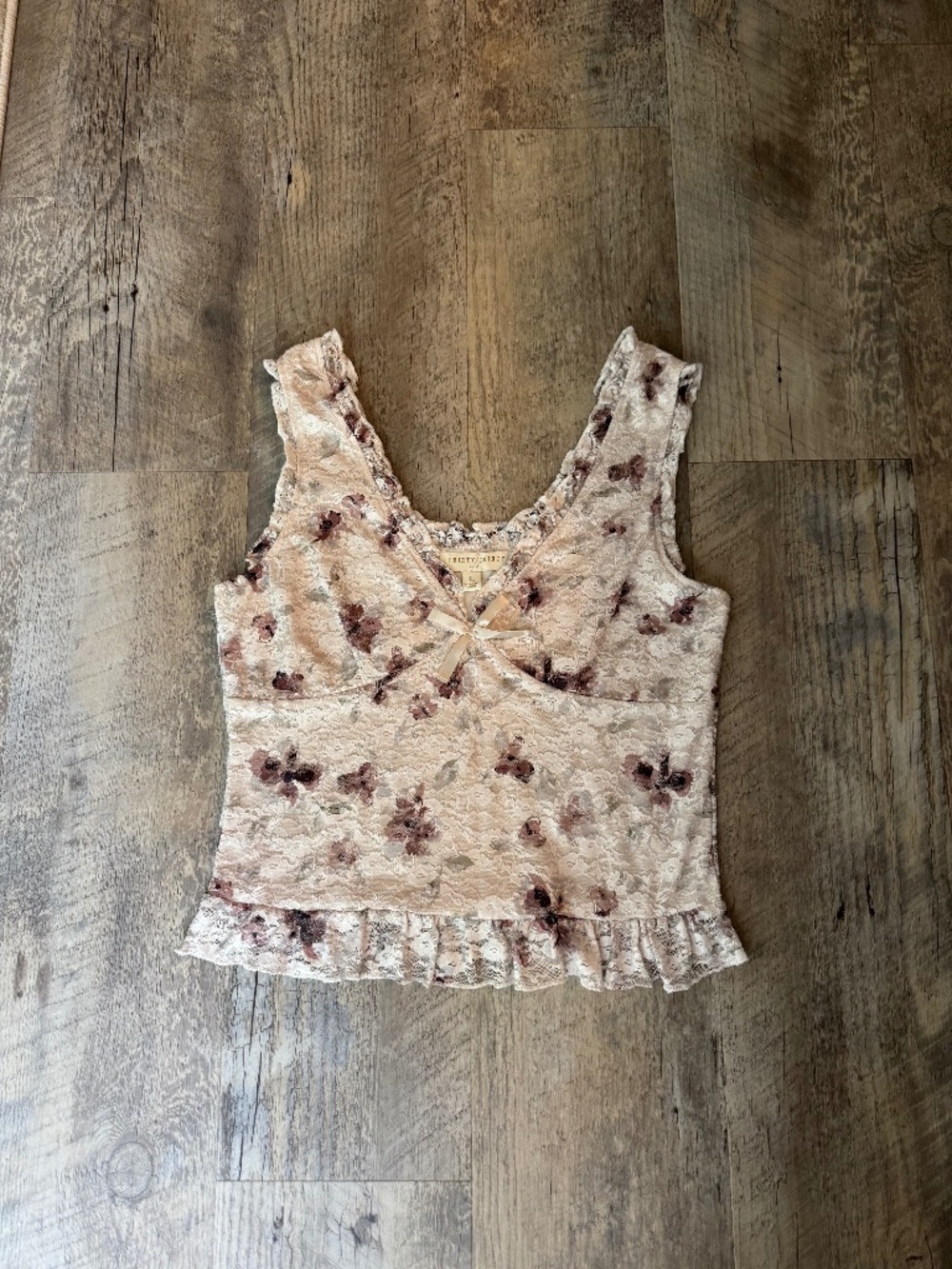 Cute lined lace top